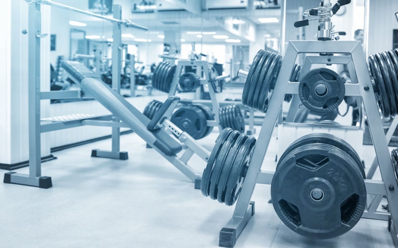 Современное оборудование и тренажеры